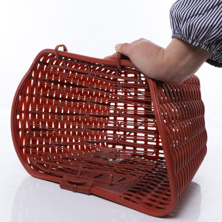 woven front bicycle basket with hinged lid and universal handlebar mount Bowlift