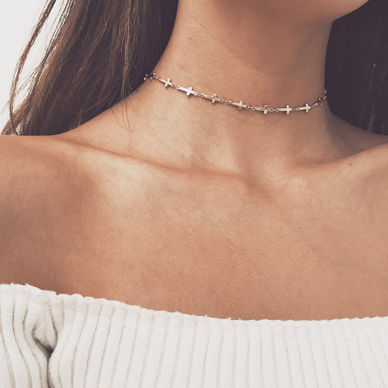 Minimalist Cross Design Chain Necklace Bowlift
