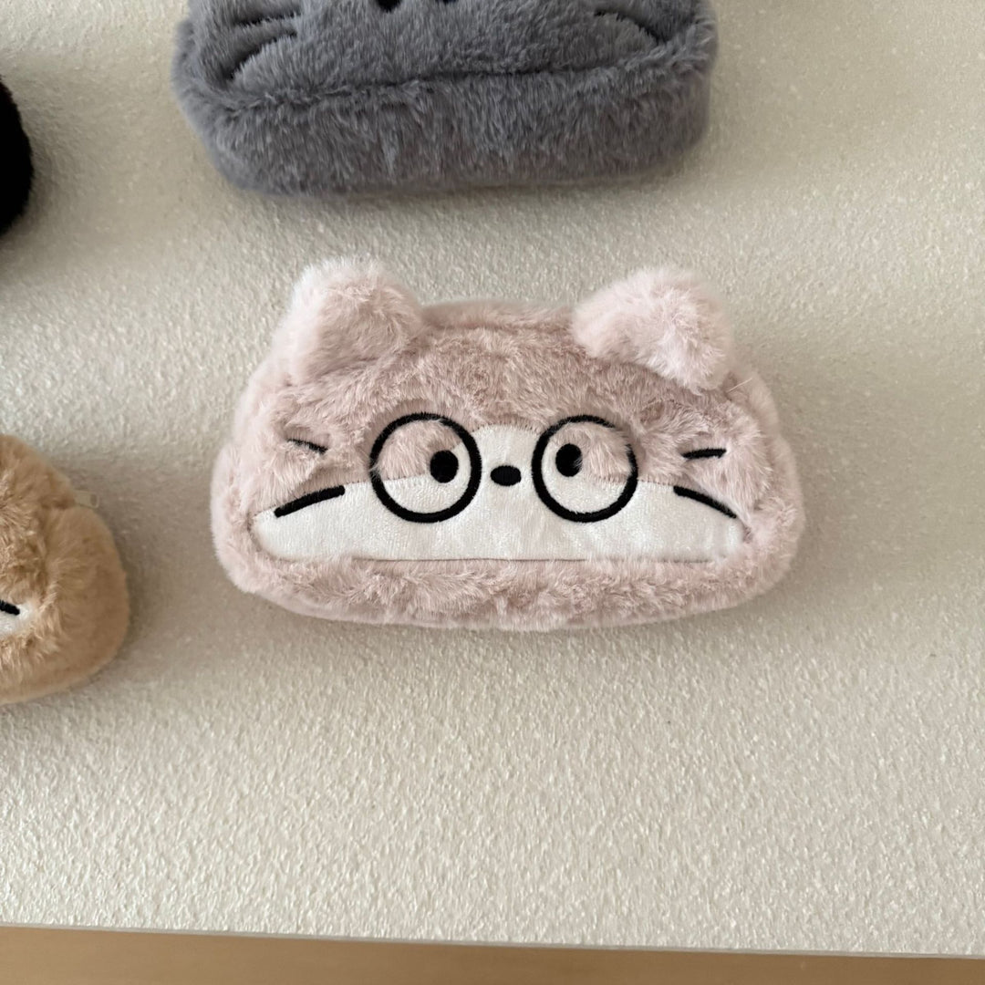 Cute cat motif pillow Bowlift