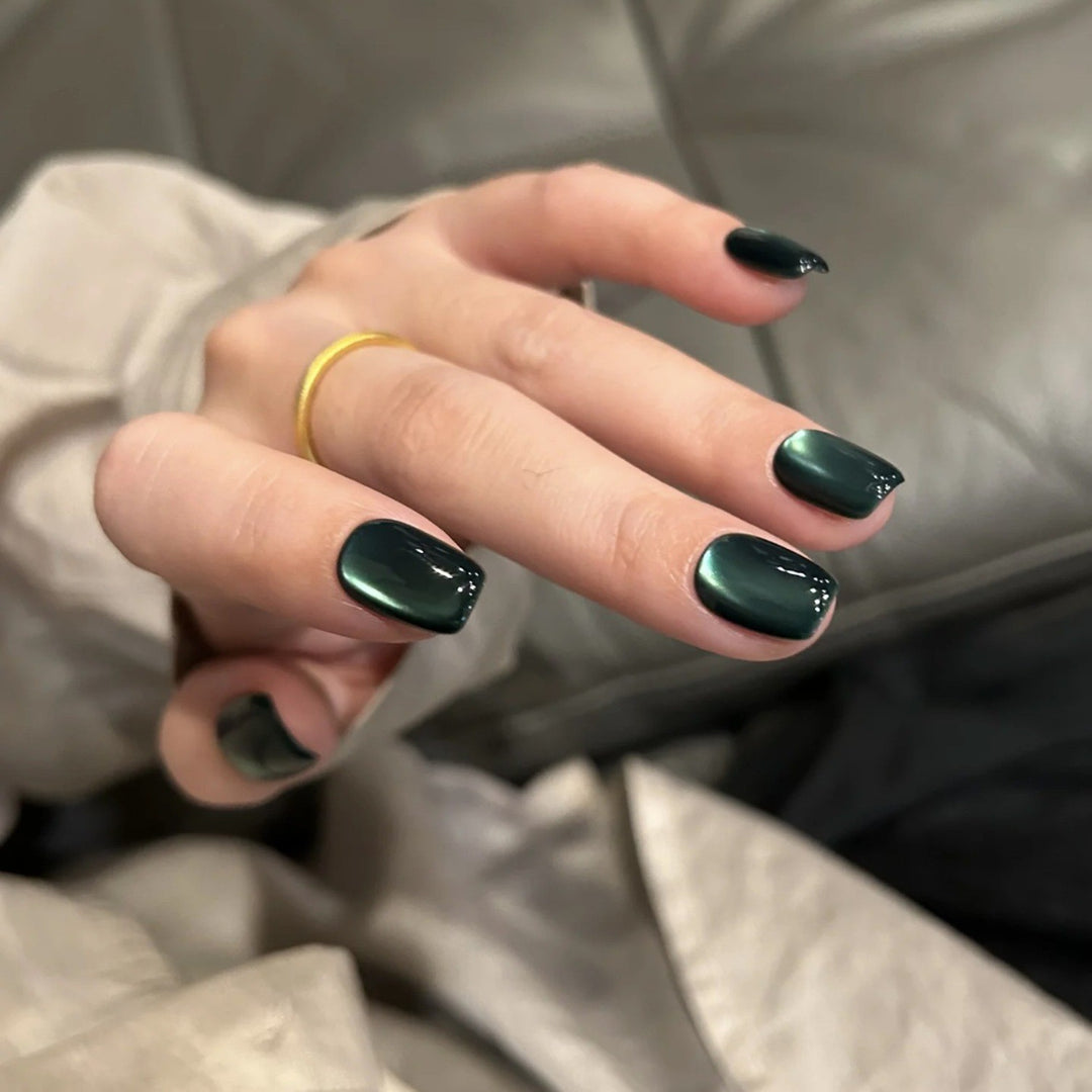 Chic High-Gloss Press-On Nail Tips Bowlift