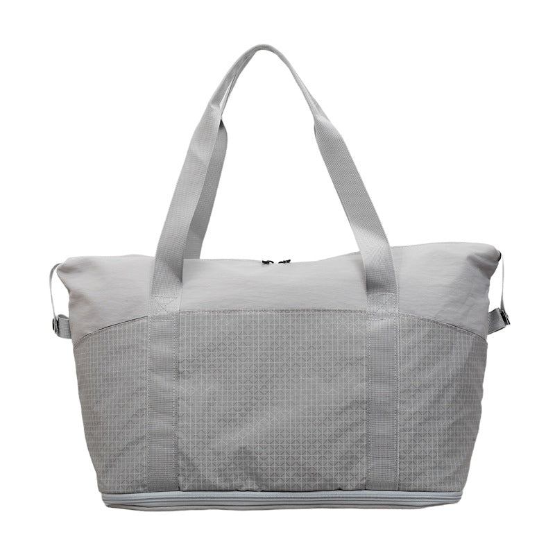 Spacious Multi-Functional Duffle Bag Bowlift
