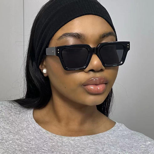 Women's trendy sunglasses in elegant oversized design Bowlift