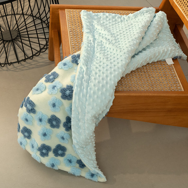 Ladies soft and cuddly microfiber blanket with floral pattern Bowlift