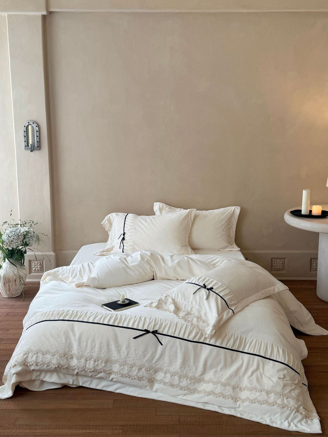 Romantic cotton satin bed linen set with ruffled hem, lace trim and decorative ribbons Bowlift