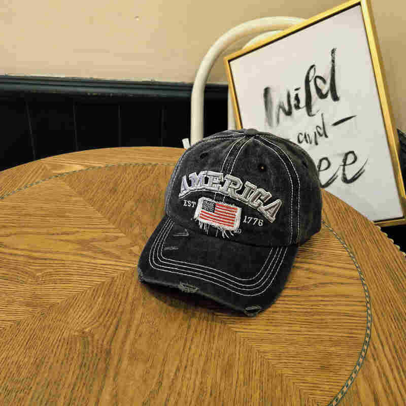 Unisex Vintage-Inspired Distressed Baseball Cap Bowlift