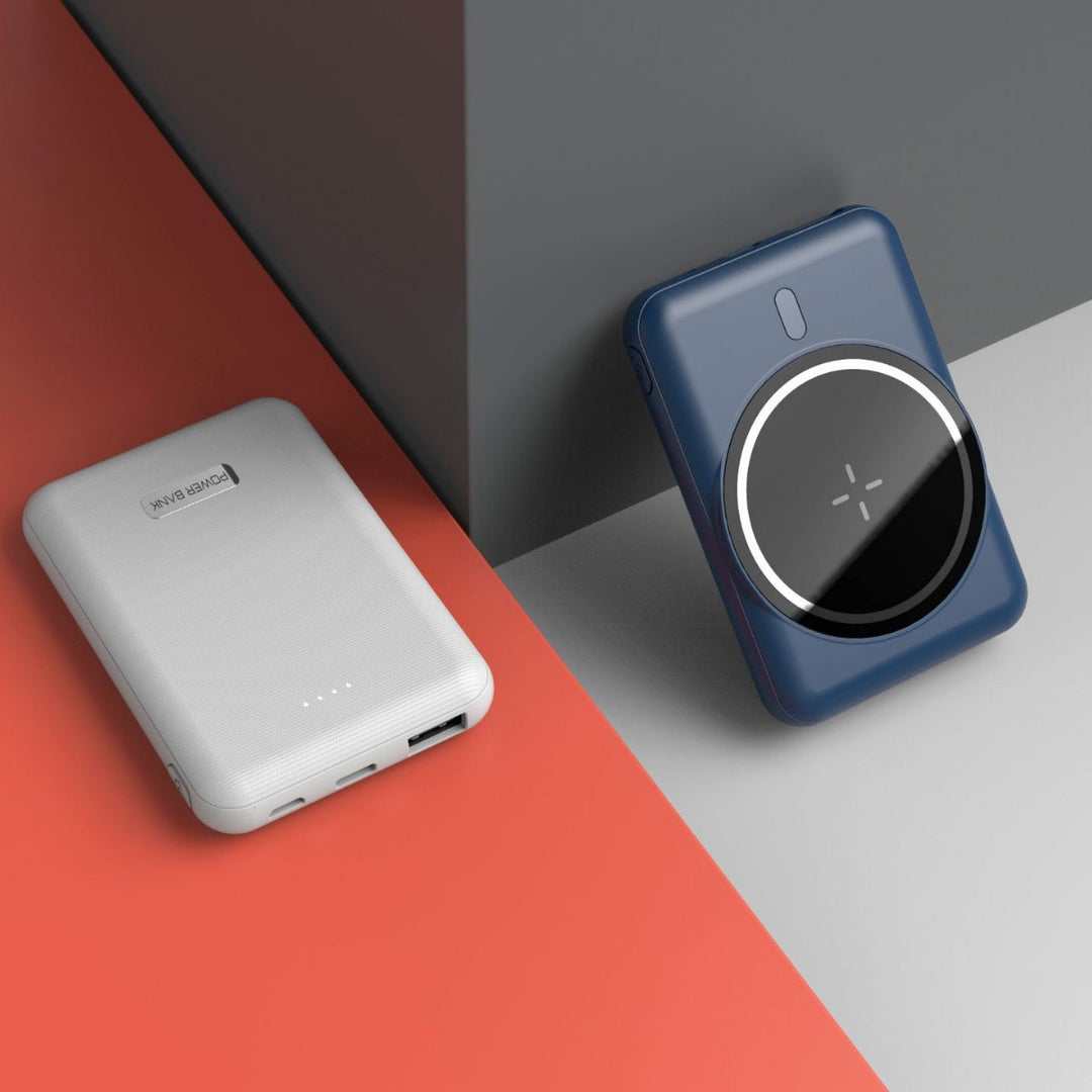 Wireless Powerbank with fast charging and integrated power management technology Bowlift