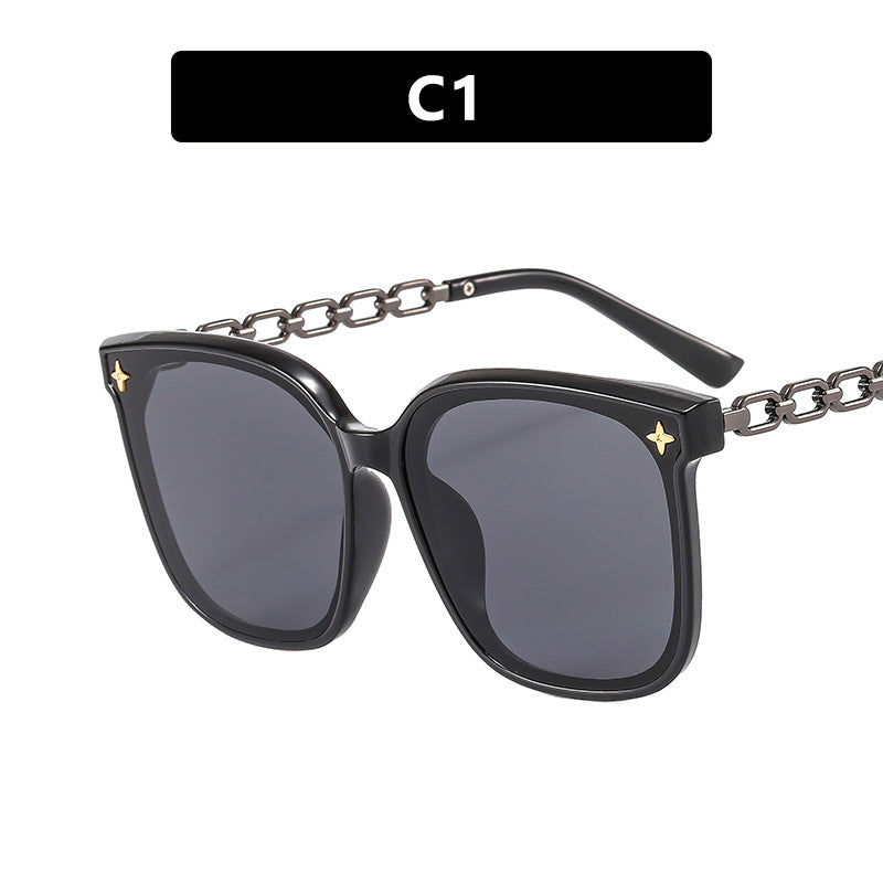 Women's oversized sunglasses with fashionable chain detail Bowlift
