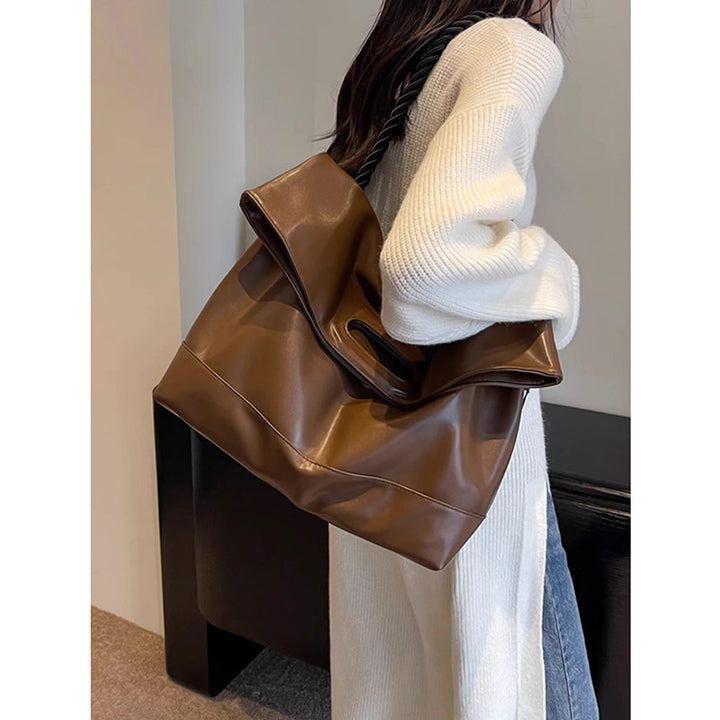 Slouchy Hobo Bag Bowlift