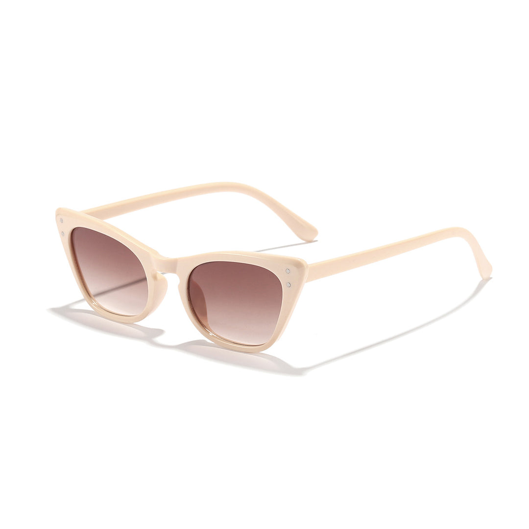 Ladies Cat-Eye Sunglasses with Mirrored Lenses and Stylish Frame Bowlift
