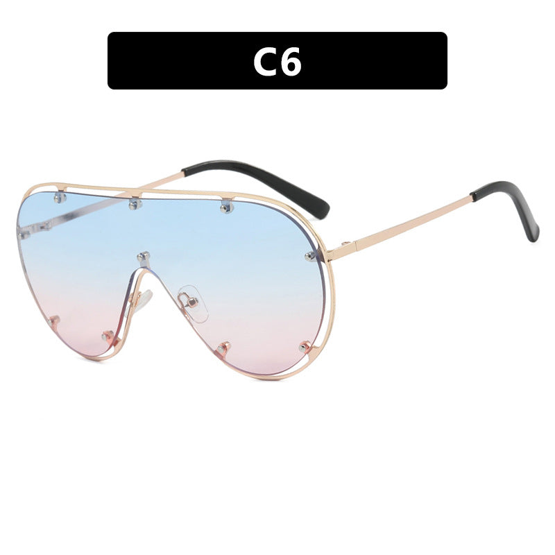 Women's fashionable oversized sunglasses in stylish retro design Bowlift