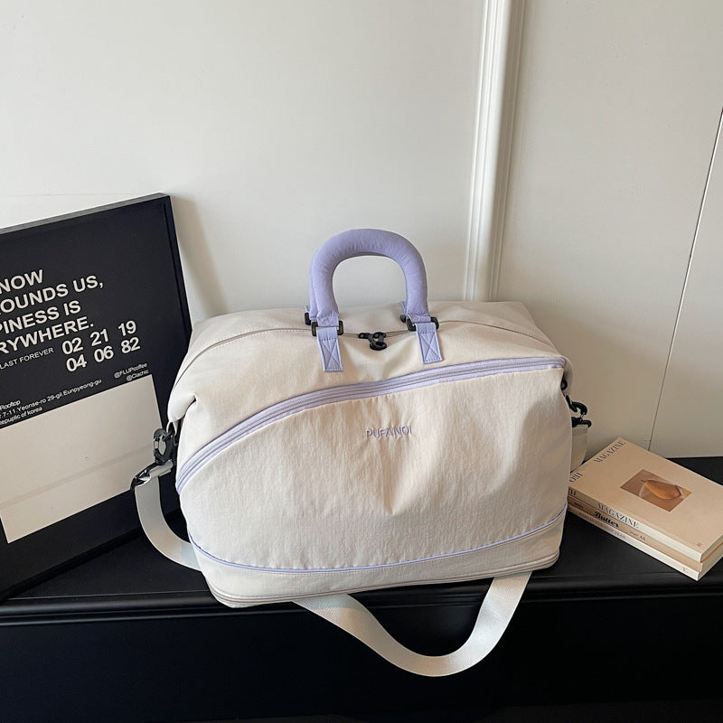 Lightweight Multi-Functional Weekend Duffel