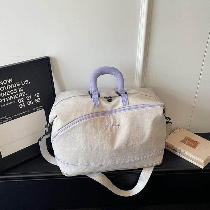 Lightweight Multi-Functional Weekend Duffel