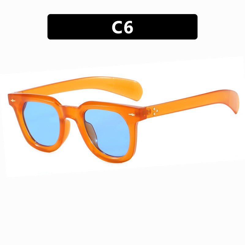 Women's stylish sunglasses in trendy design with elegant frame Bowlift