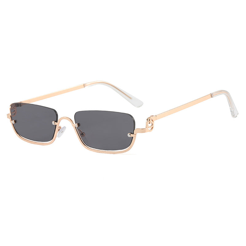 Women Fashionable Square Sunglasses with Elegant Metal Frame Bowlift