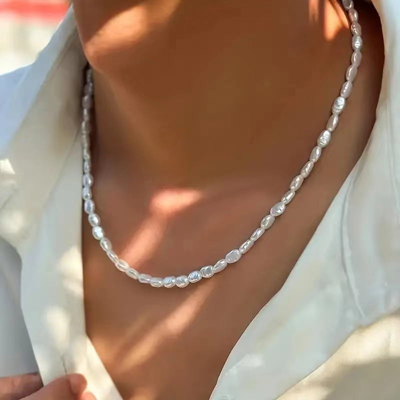Delicate Pearl Necklace Bowlift