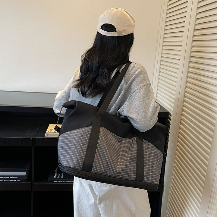 Stylish Multi-Purpose Weekend Bag Bowlift