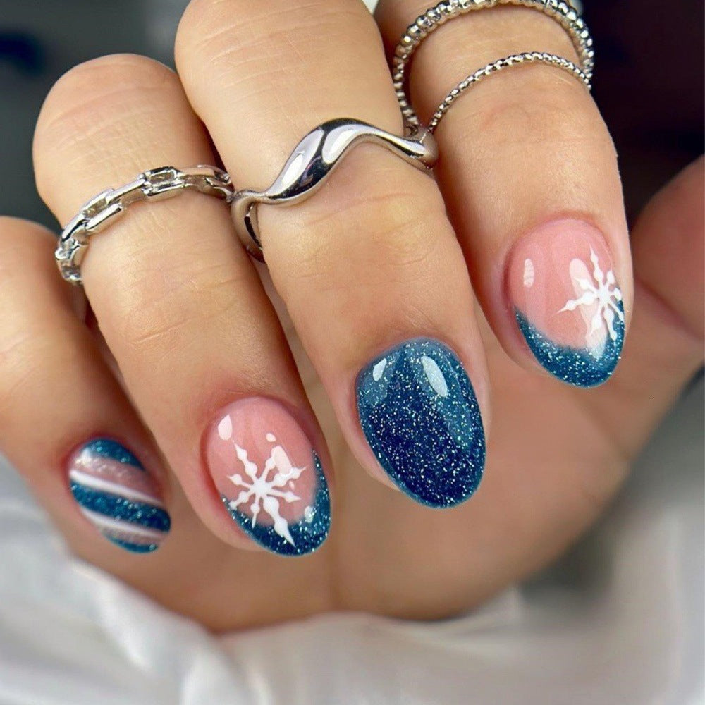 Artificial Nail Set with Glittering Winter Motifs Bowlift