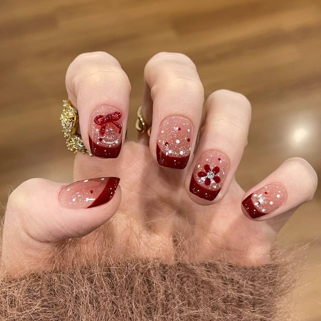 Decorative Press-On Nails Bowlift