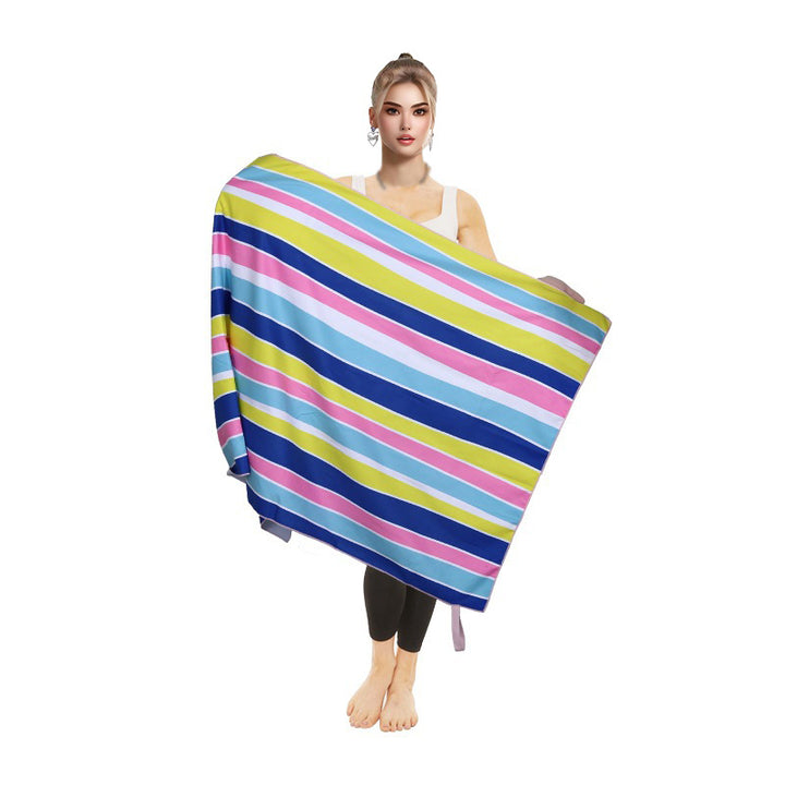 Women's beach towel with colorful flamingo design Bowlift