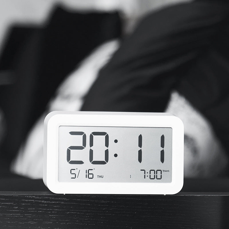 Digital Multi-Function Watch with Temperature and Date Display Bowlift