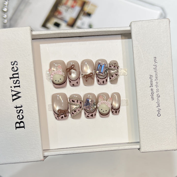 Whimsical Animal-Themed Press-On Nail Set Bowlift