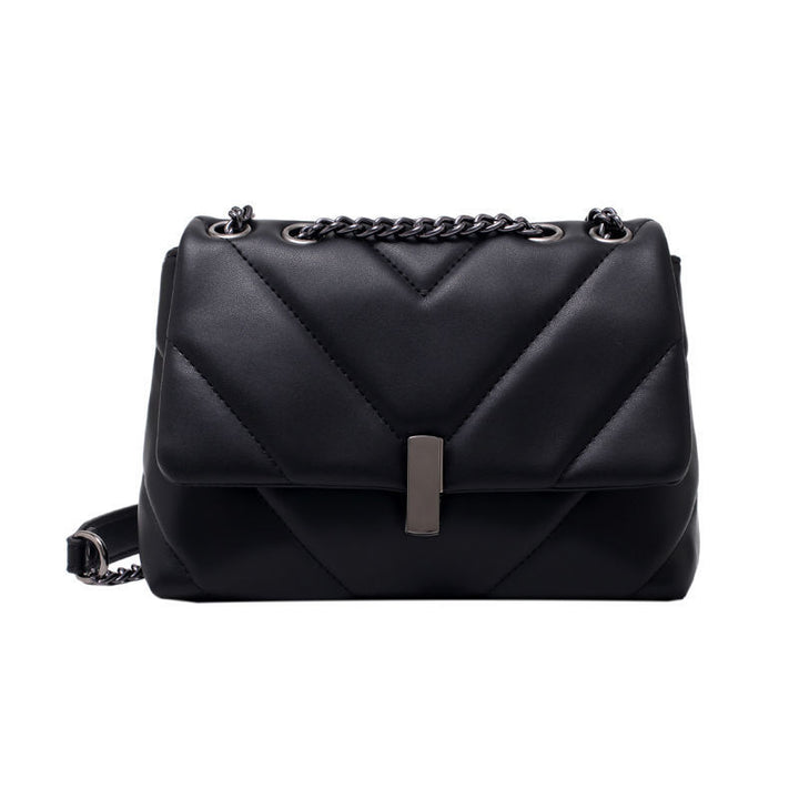 Chic Quilted Evening Handbag Bowlift