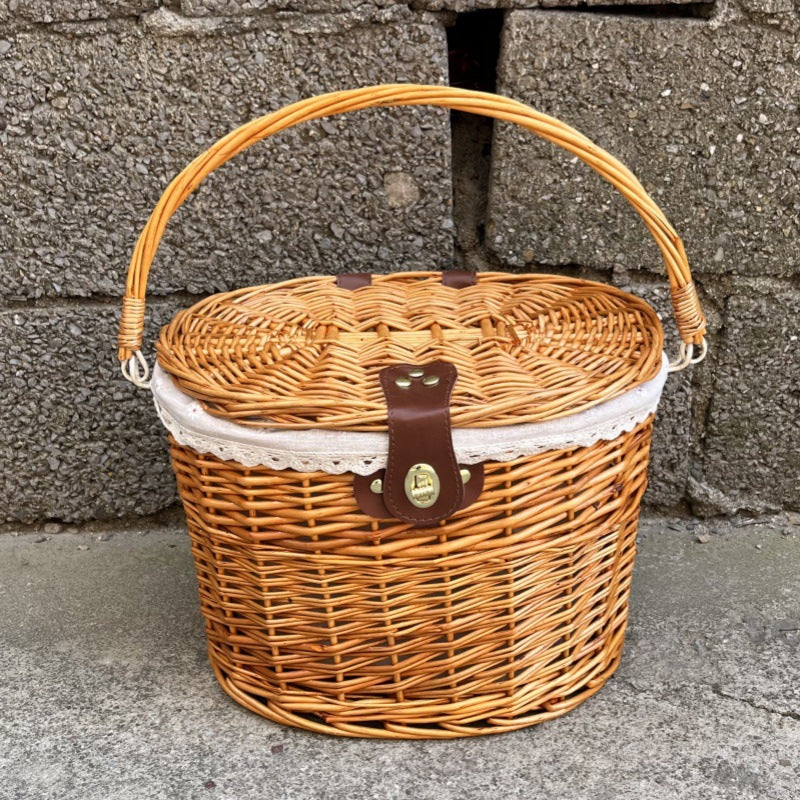 woven rattan bicycle front basket with quick-release mounting system Bowlift