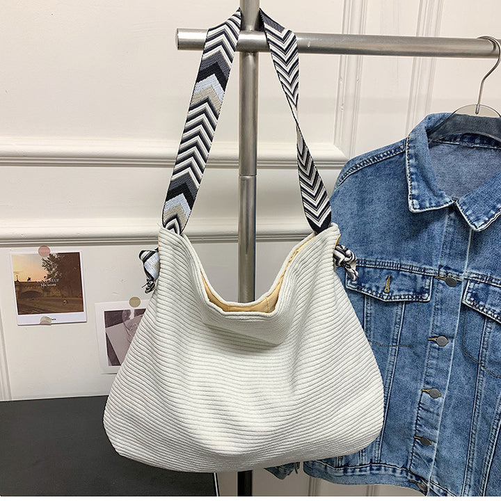 Casual shopper bag with fashionable shoulder strap Bowlift