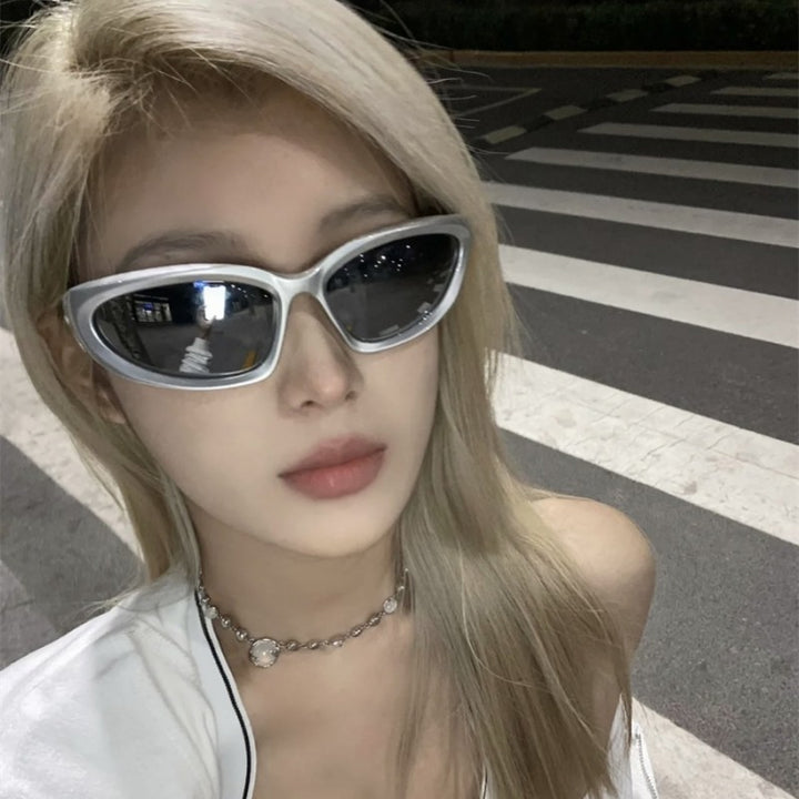 Women's sporty sunglasses with ergonomic design Bowlift