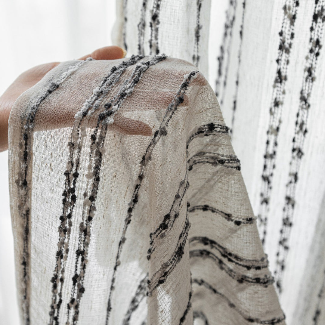 WoLightweight Textured Scarf Bowlift
