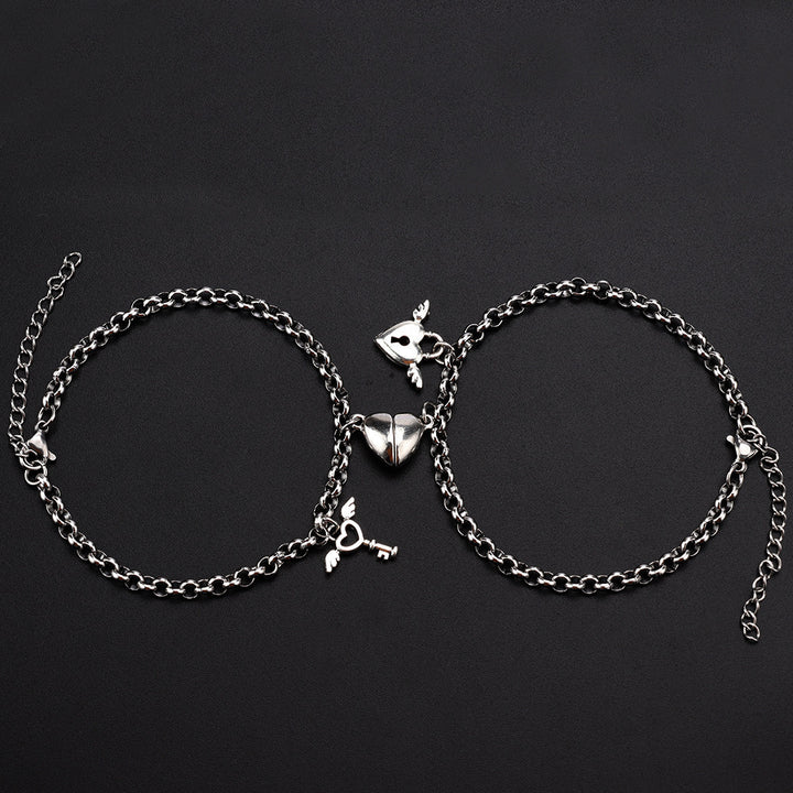 Charm-Bracelet Bowlift