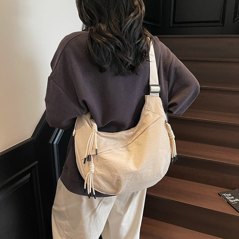 Lightweight Casual Sling Bag Bowlift