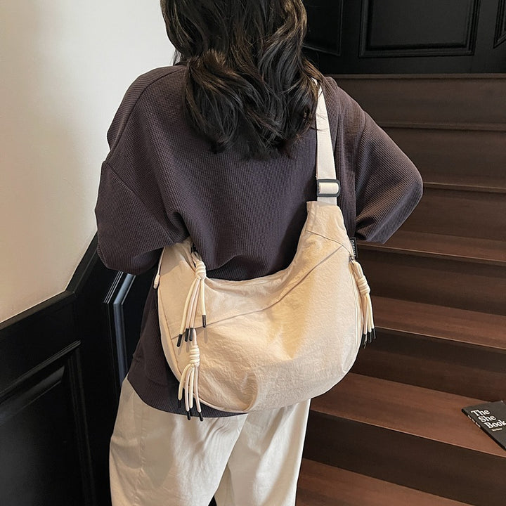 Lightweight Casual Sling Bag Bowlift