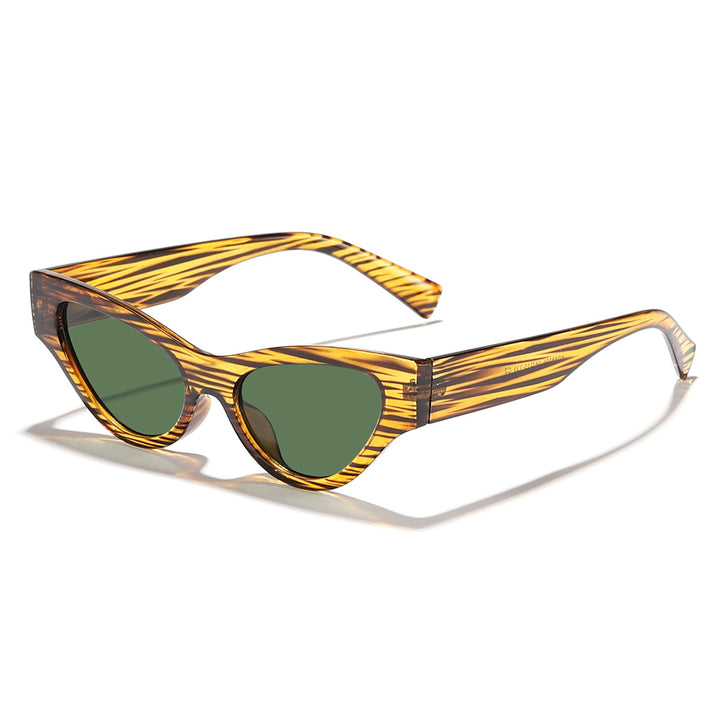 Women Cat-Eye Sunglasses with elegant, transparent frame and UV protection Bowlift