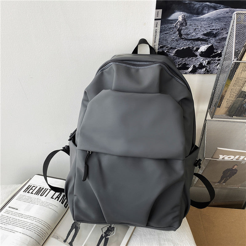 Functional backpack with innovative storage concept Bowlift
