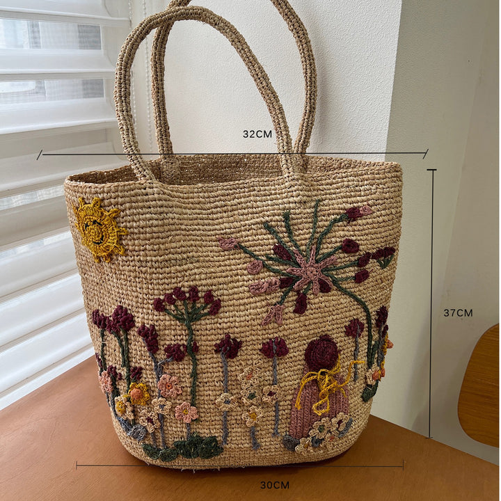 Handmade straw bag with floral embroidery design Bowlift