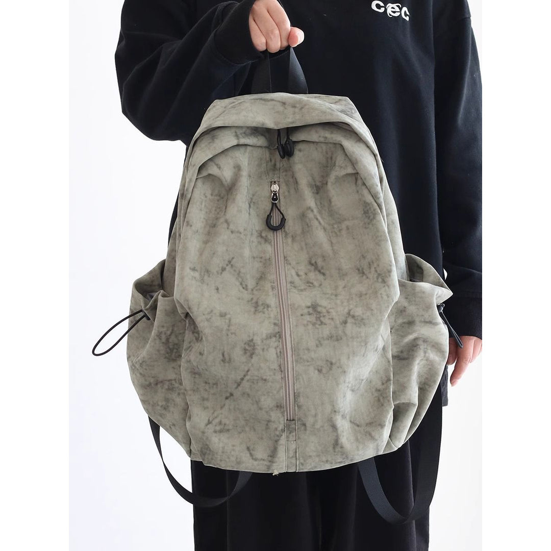 Versatile Multi-Pocket Commuter Backpack Bowlift