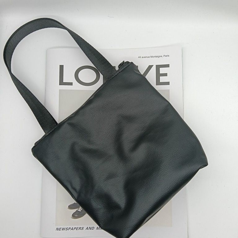 Stylish Practical Handbag Bowlift