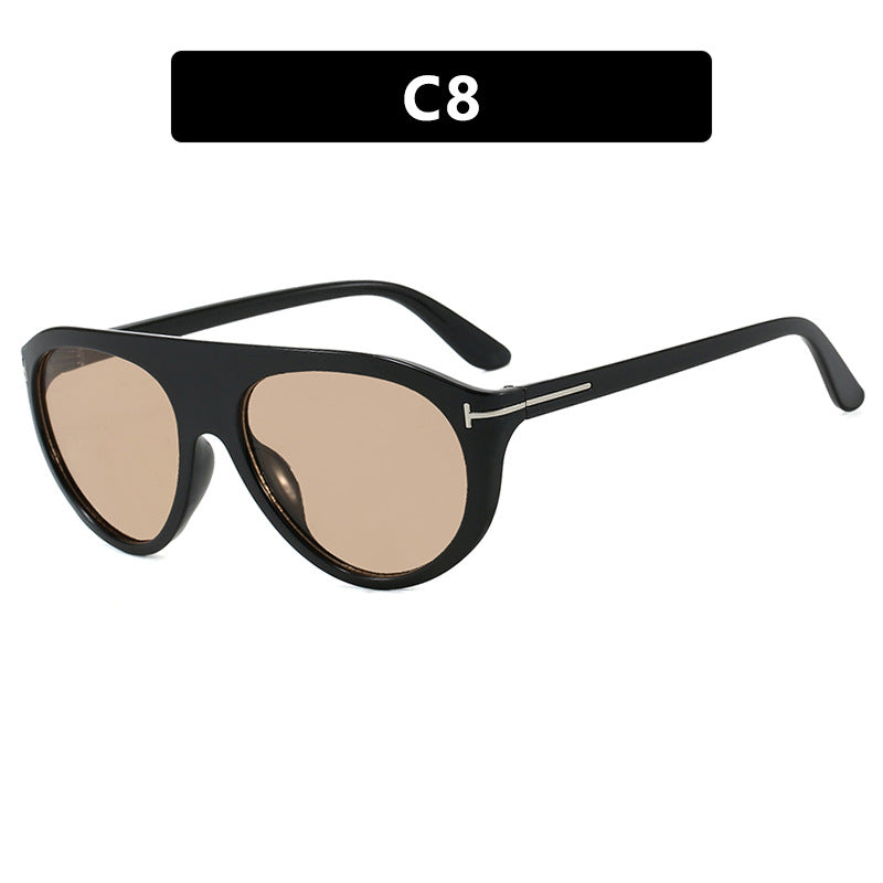 Women's Cat-Eye Sunglasses with protective UV filter and mirrored lenses Bowlift