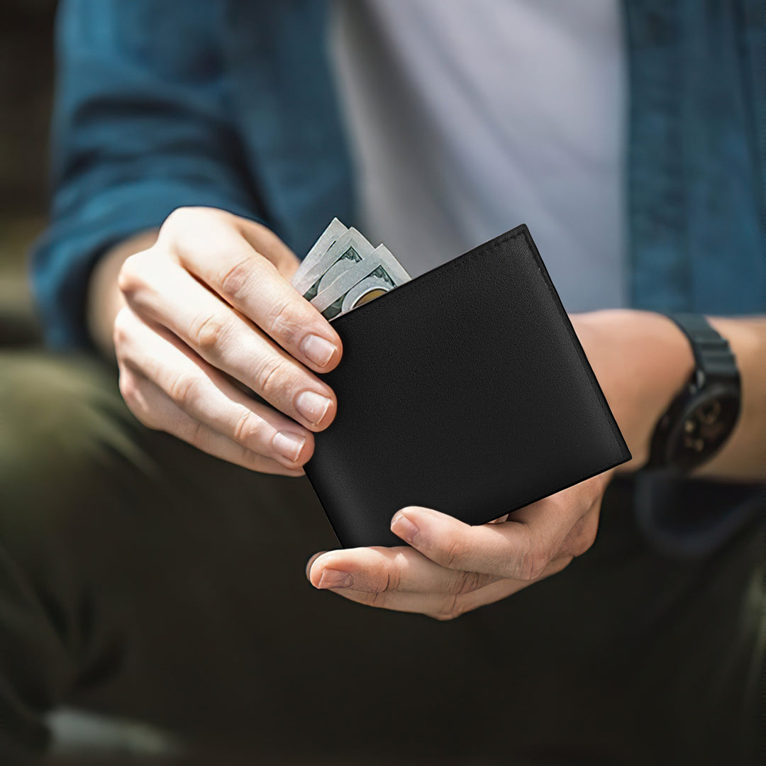 Timeless Bi-Fold Leather Wallet Bowlift
