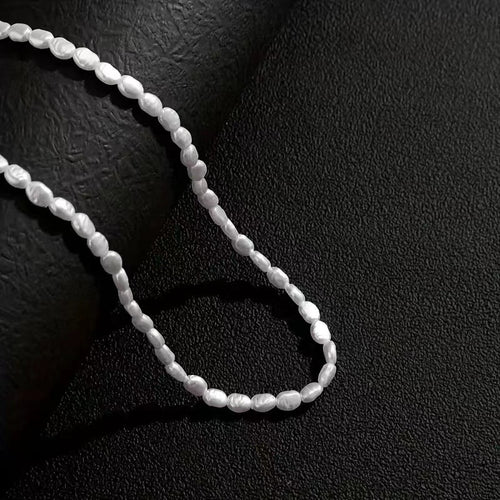 Elegant pearl necklace Bowlift