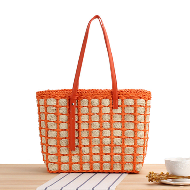 Elegant Straw Bag with Chic Design Bowlift