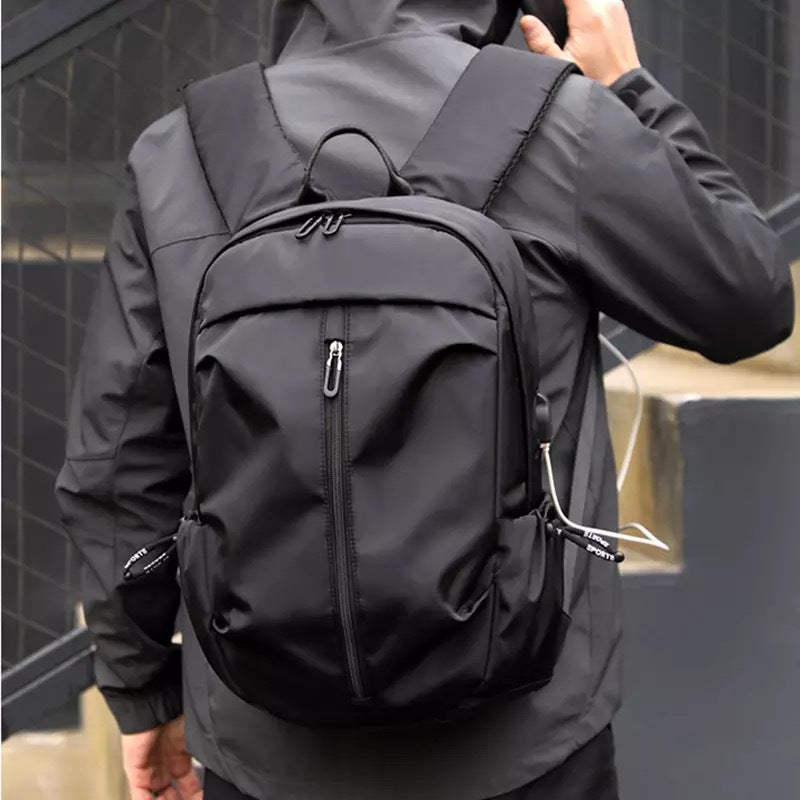 Multifunctional backpack with multiple storage compartments Bowlift
