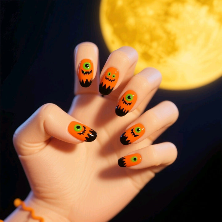 Artificial nails with creepy skull design Bowlift