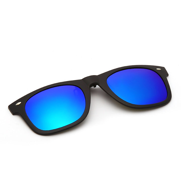Ladies sunglasses in stylish sports design Bowlift