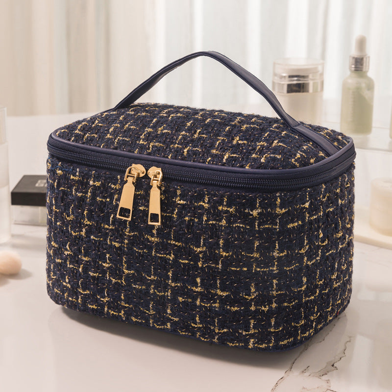 Elegant Travel Cosmetic Case Bowlift