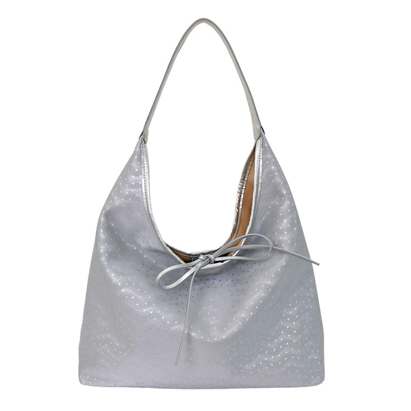 Chic Hobo Bag Bowlift