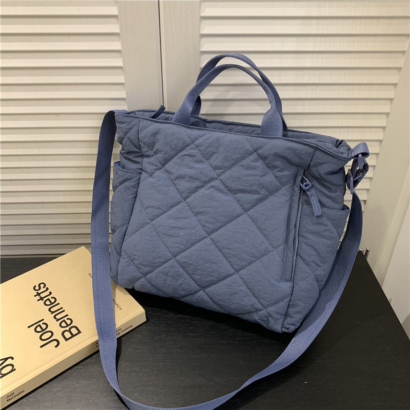 Functional and Cozy Tote Bag Bowlift