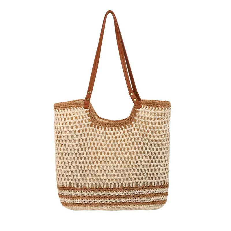 Handcrafted beach bag with fine mesh structures Bowlift