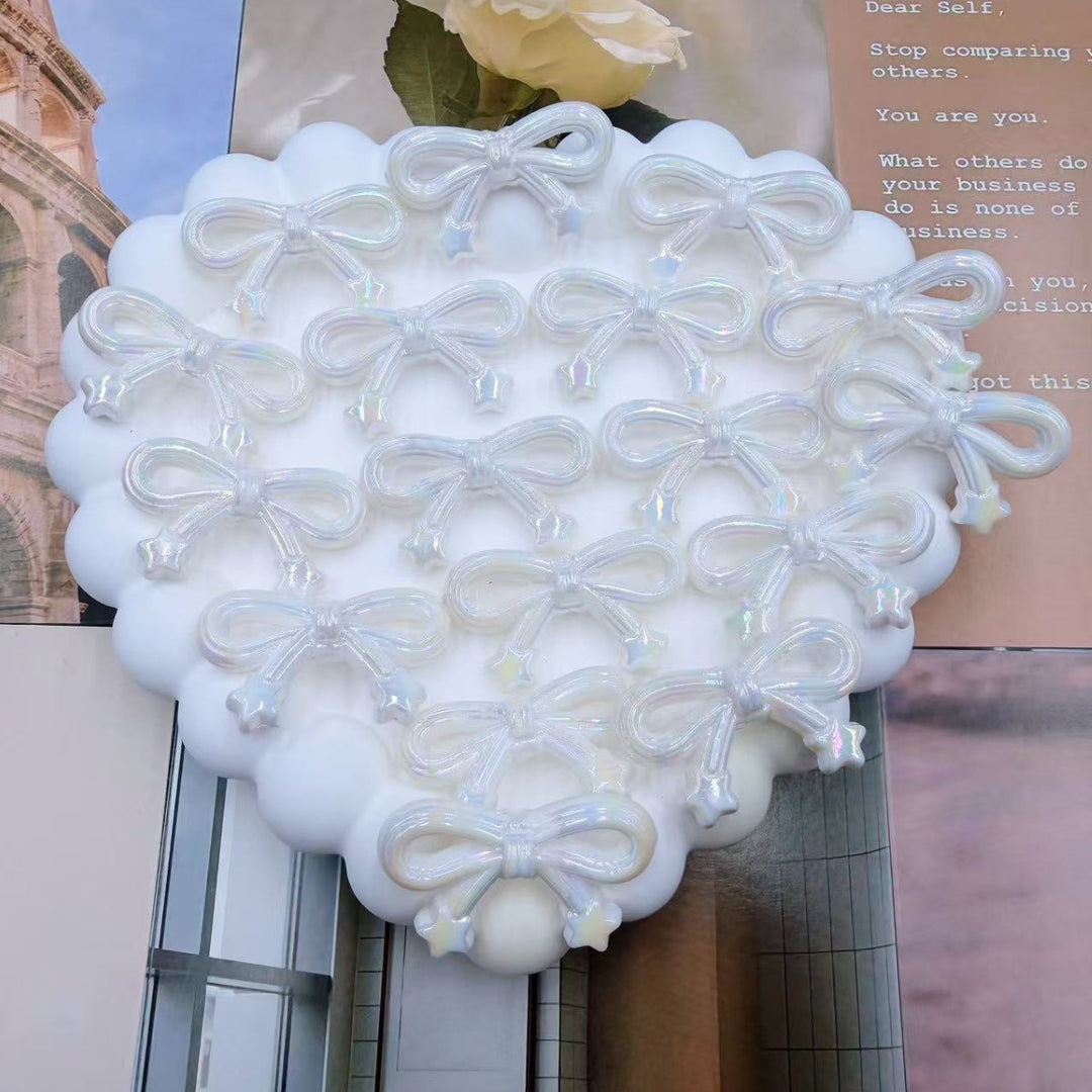 Decorative Heart-Shaped Bow Holder Bowlift